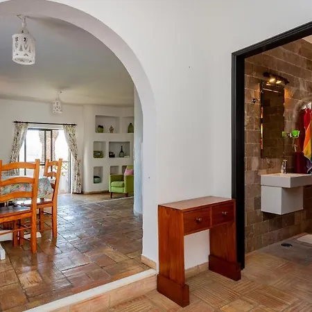 Villa Hibiscus *